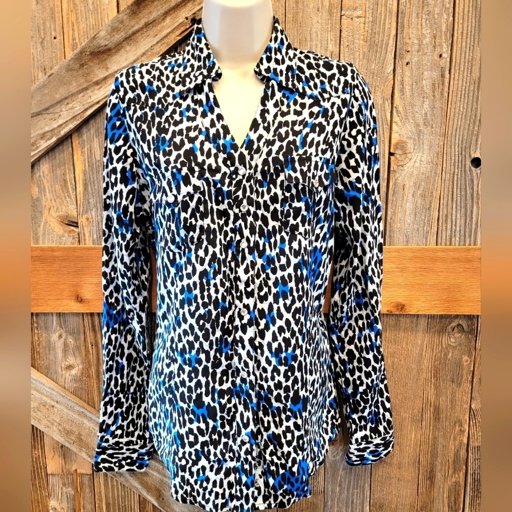 Wrangler Rock 47 Rayon Pearl Snap blue animal print Long Sleeve western Medium